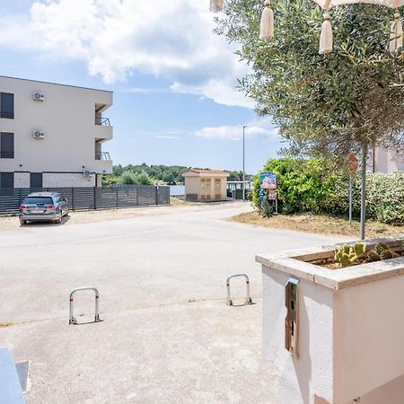 App Akumal-25M Zum Meer, Privatparkplatz, 50 Zoll Smart Tv, Sat メドゥリン エクステリア 写真